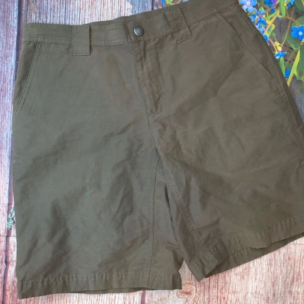 COLUMBIA Brown Hiking / Outdoor Shirts Size 32x10